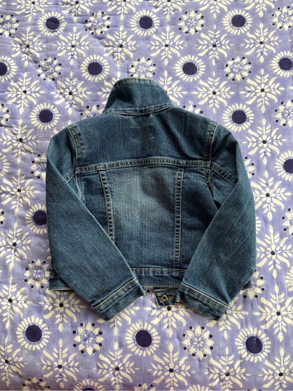 Children’s Place 4T Denim Jacket - Picture 2 of 4